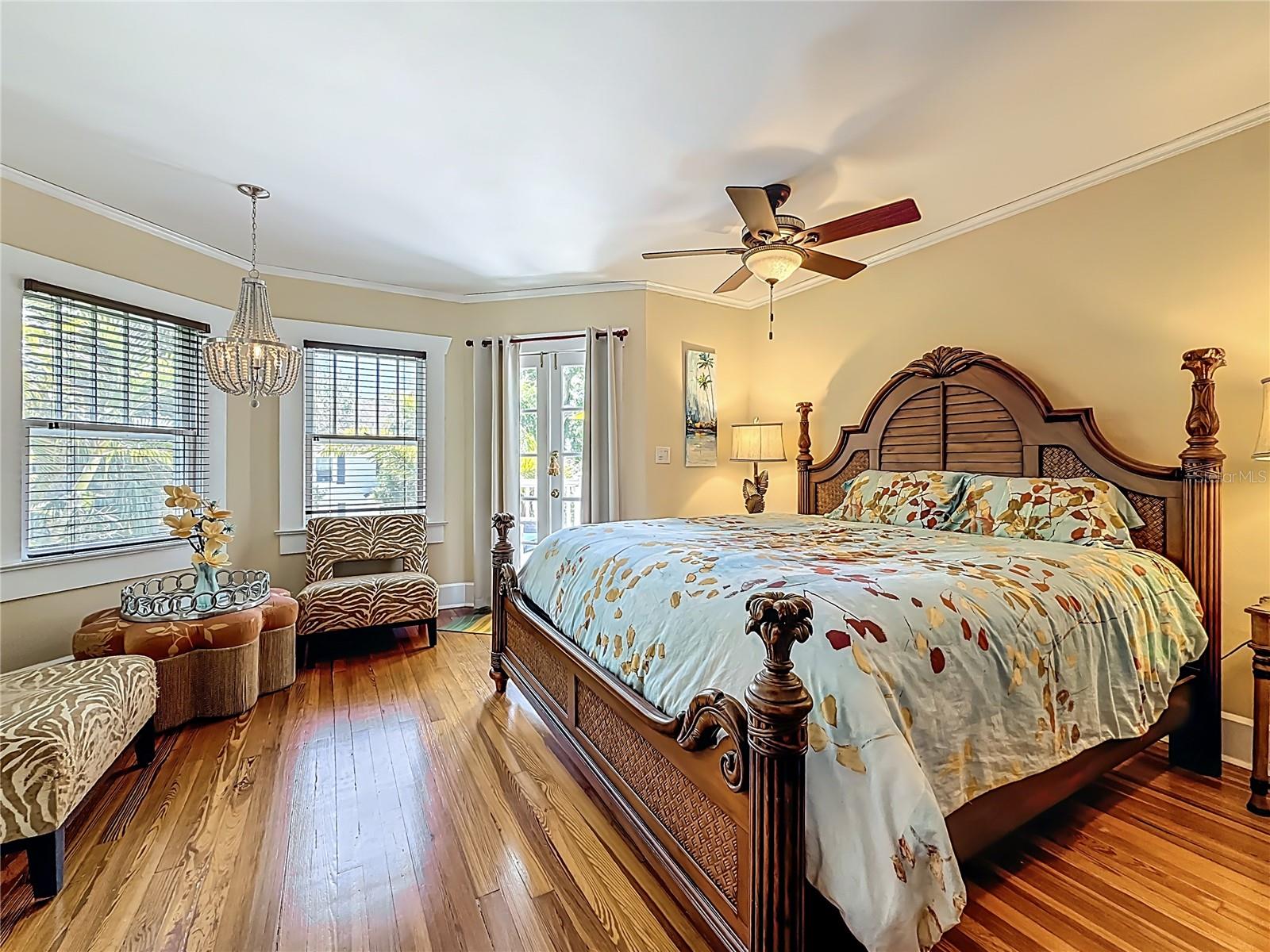 Listing photo id 27 for 315 8th Avenue Ne