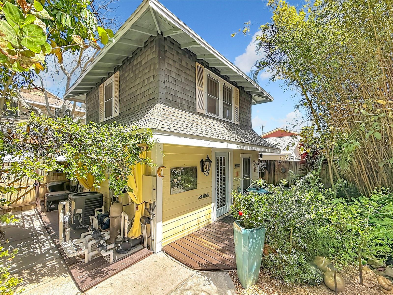 Listing photo id 33 for 315 8th Avenue Ne