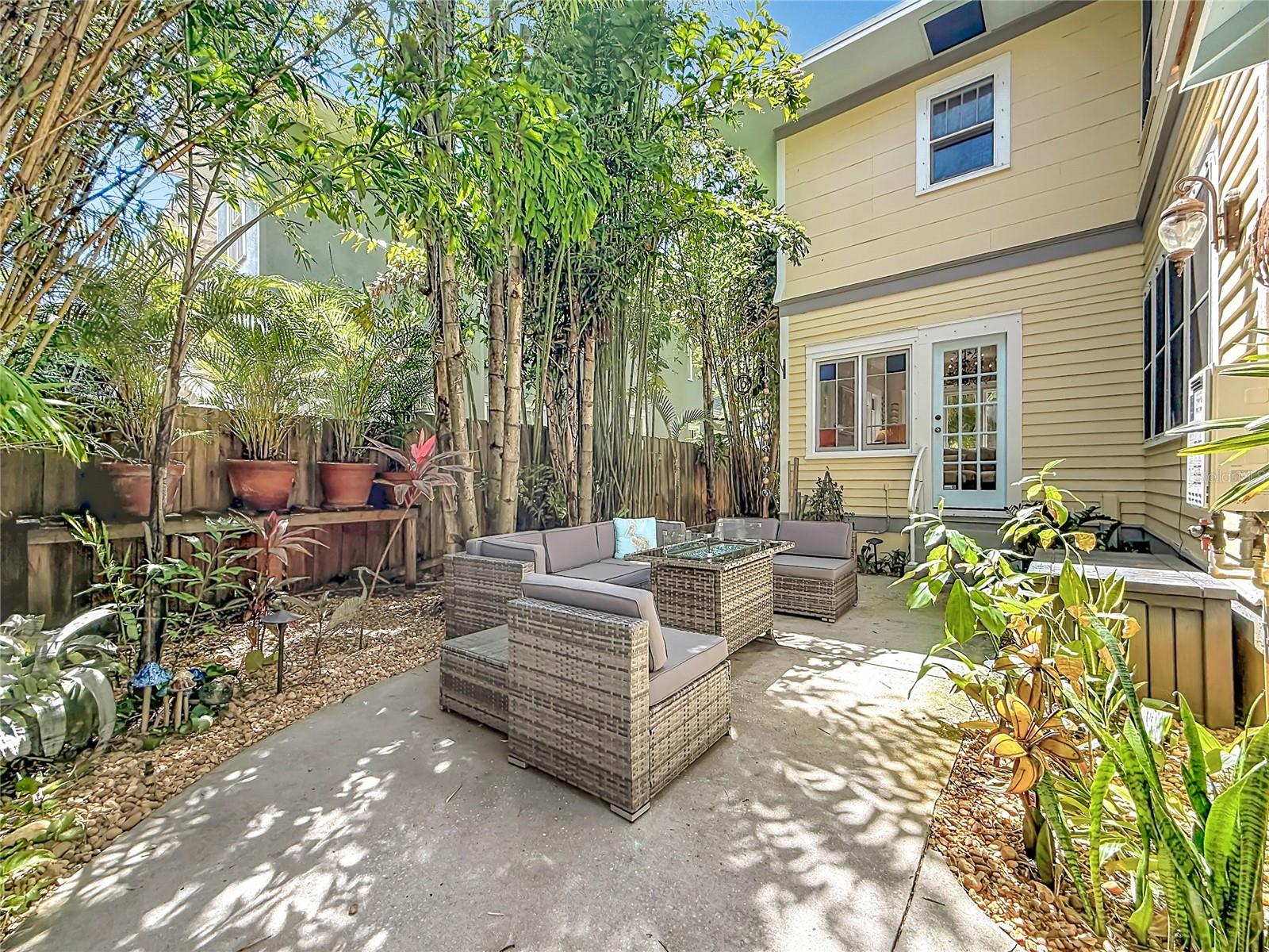 Listing photo id 49 for 315 8th Avenue Ne