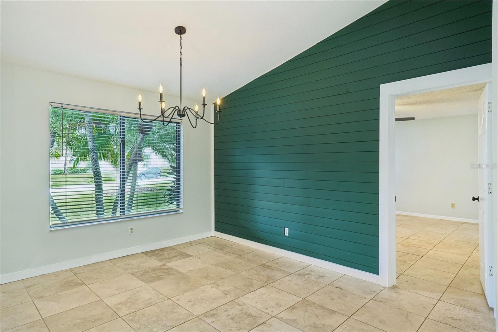 Image 17 of 59 For 3109 Lake Valencia Ln E