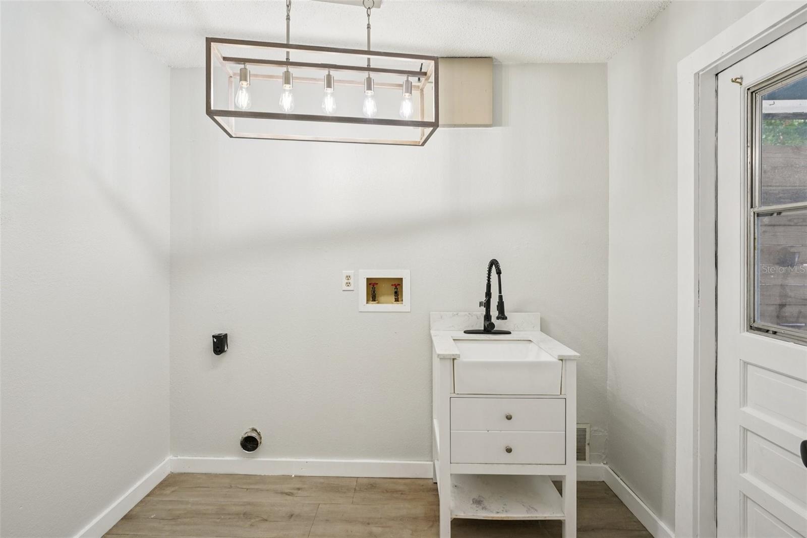 Image 29 of 59 For 3109 Lake Valencia Ln E