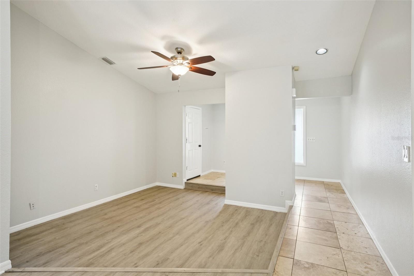 Image 7 of 59 For 3109 Lake Valencia Ln E