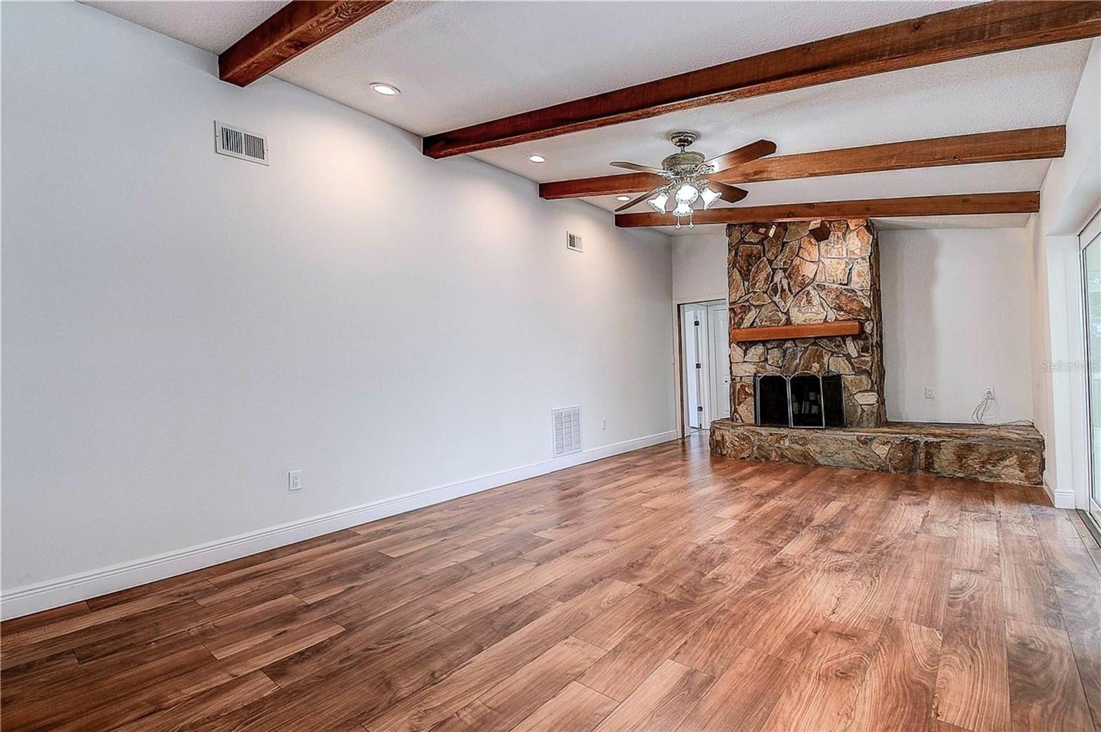 Image 19 of 50 For 2840 Pheasant Run