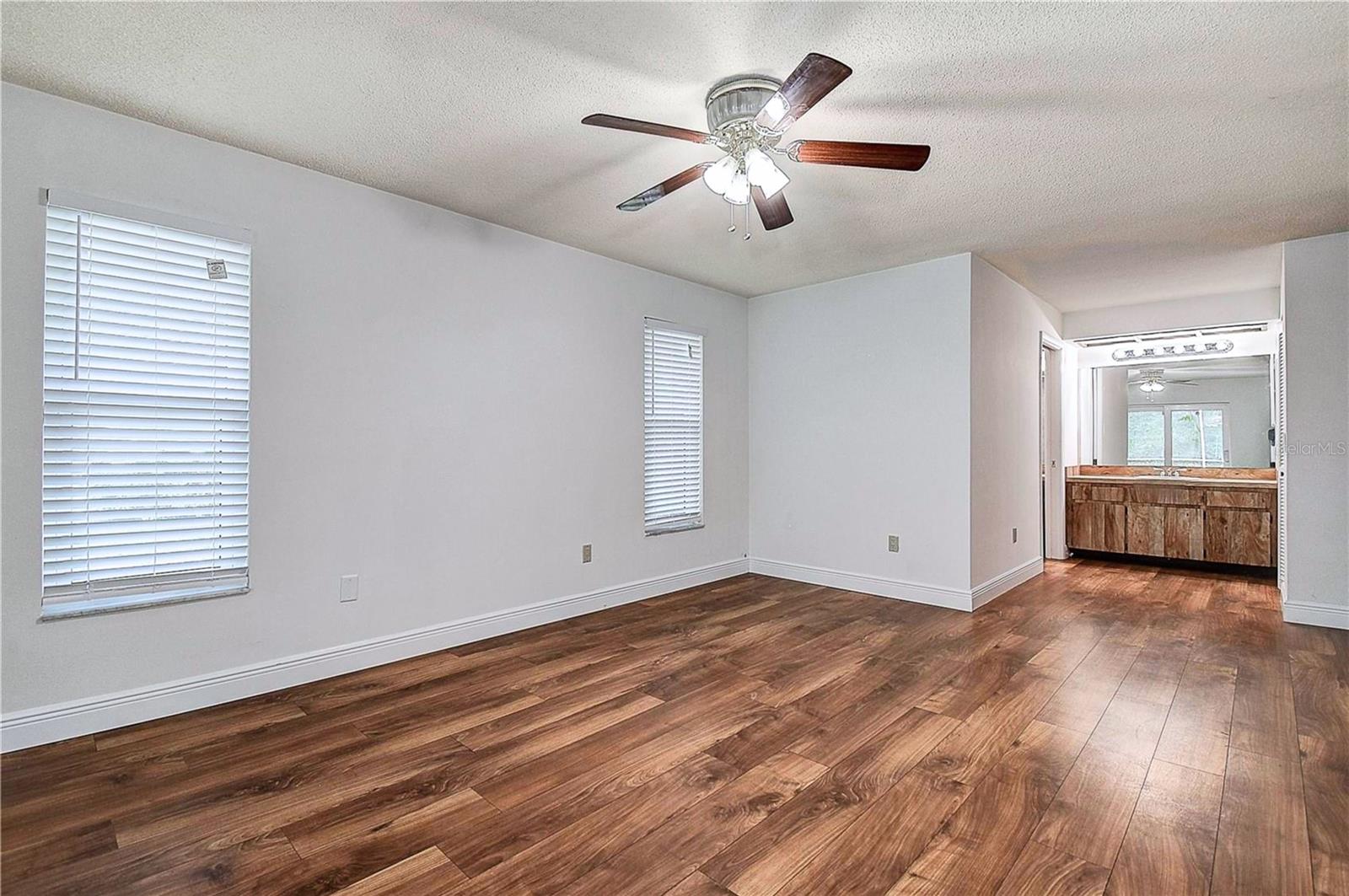 Image 27 of 50 For 2840 Pheasant Run