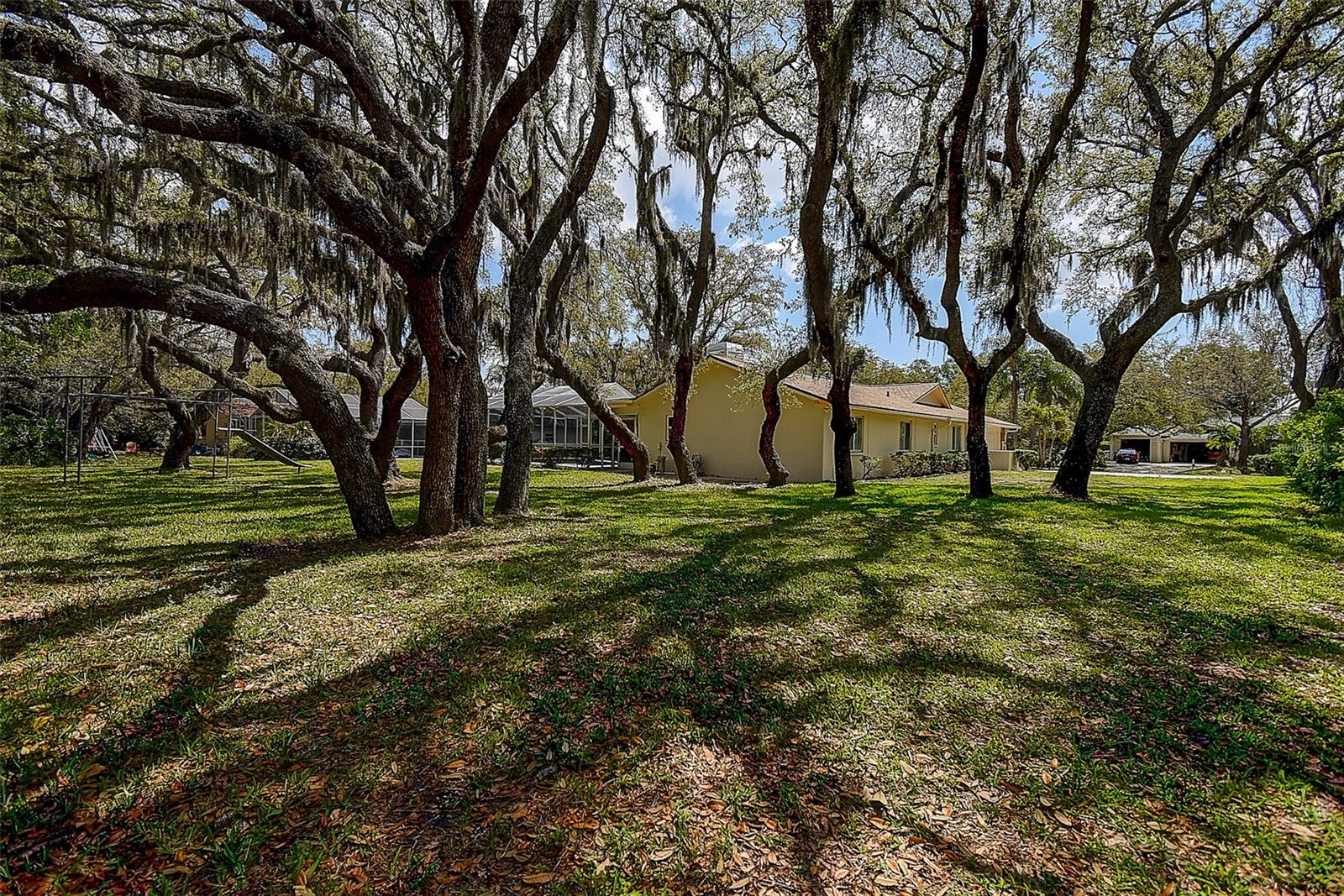 Image 40 of 50 For 2840 Pheasant Run