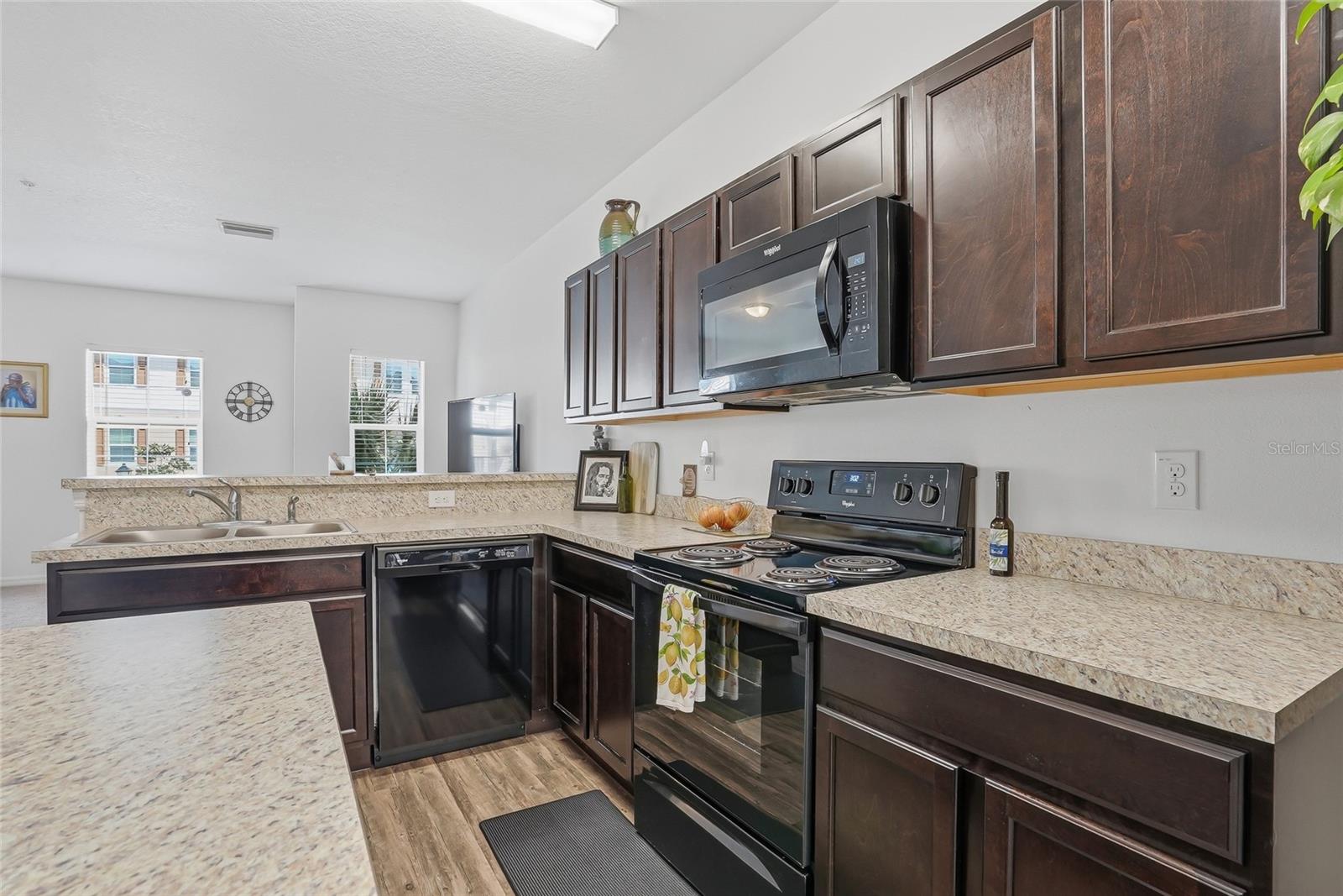 Image 18 of 58 For 5523 Yellowfin Court