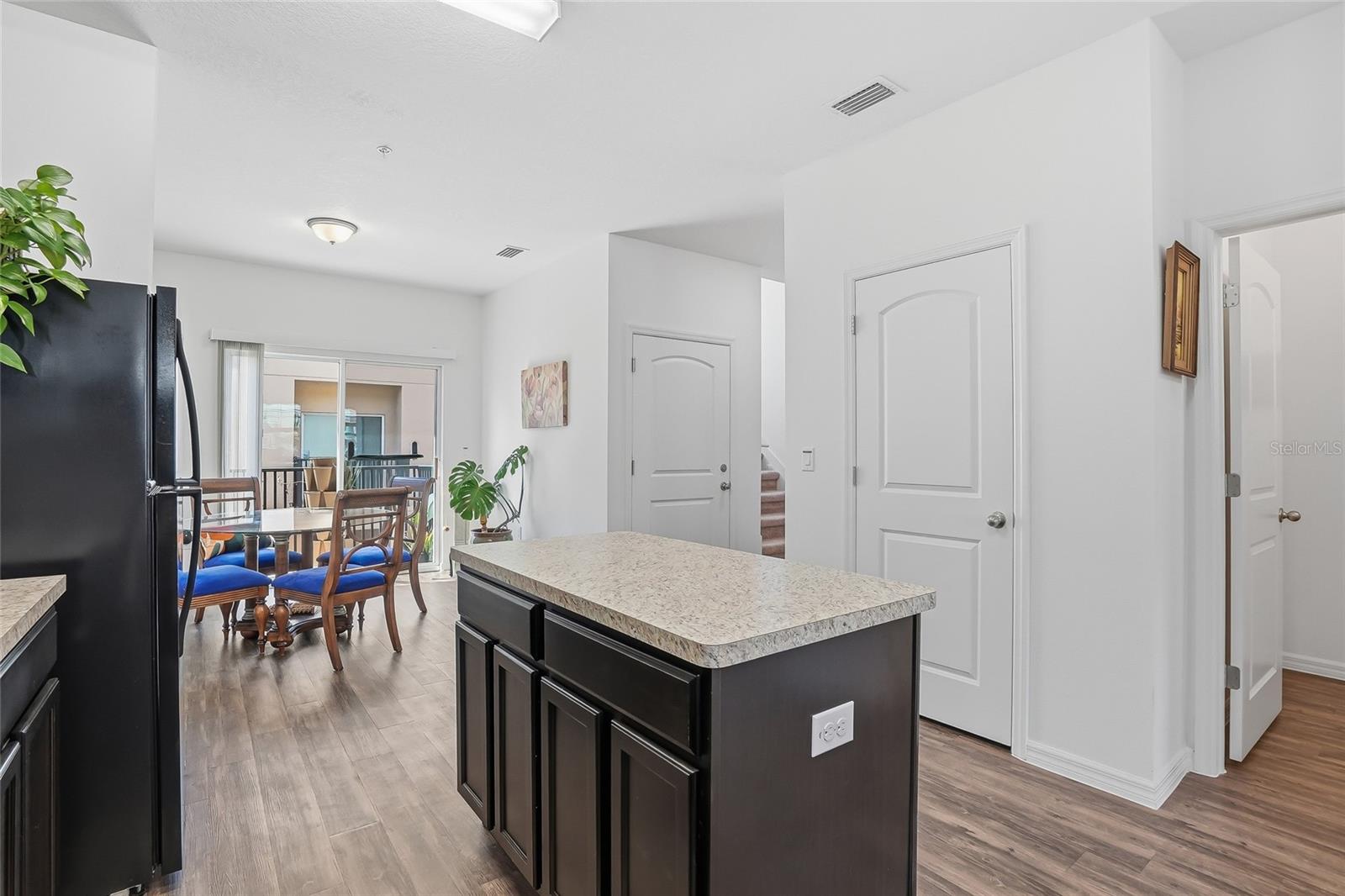 Image 20 of 58 For 5523 Yellowfin Court