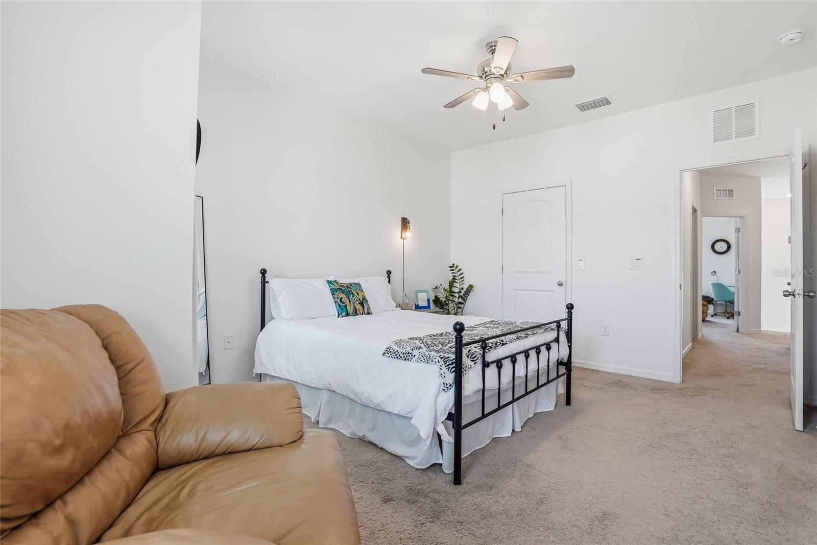 Image 37 of 58 For 5523 Yellowfin Court