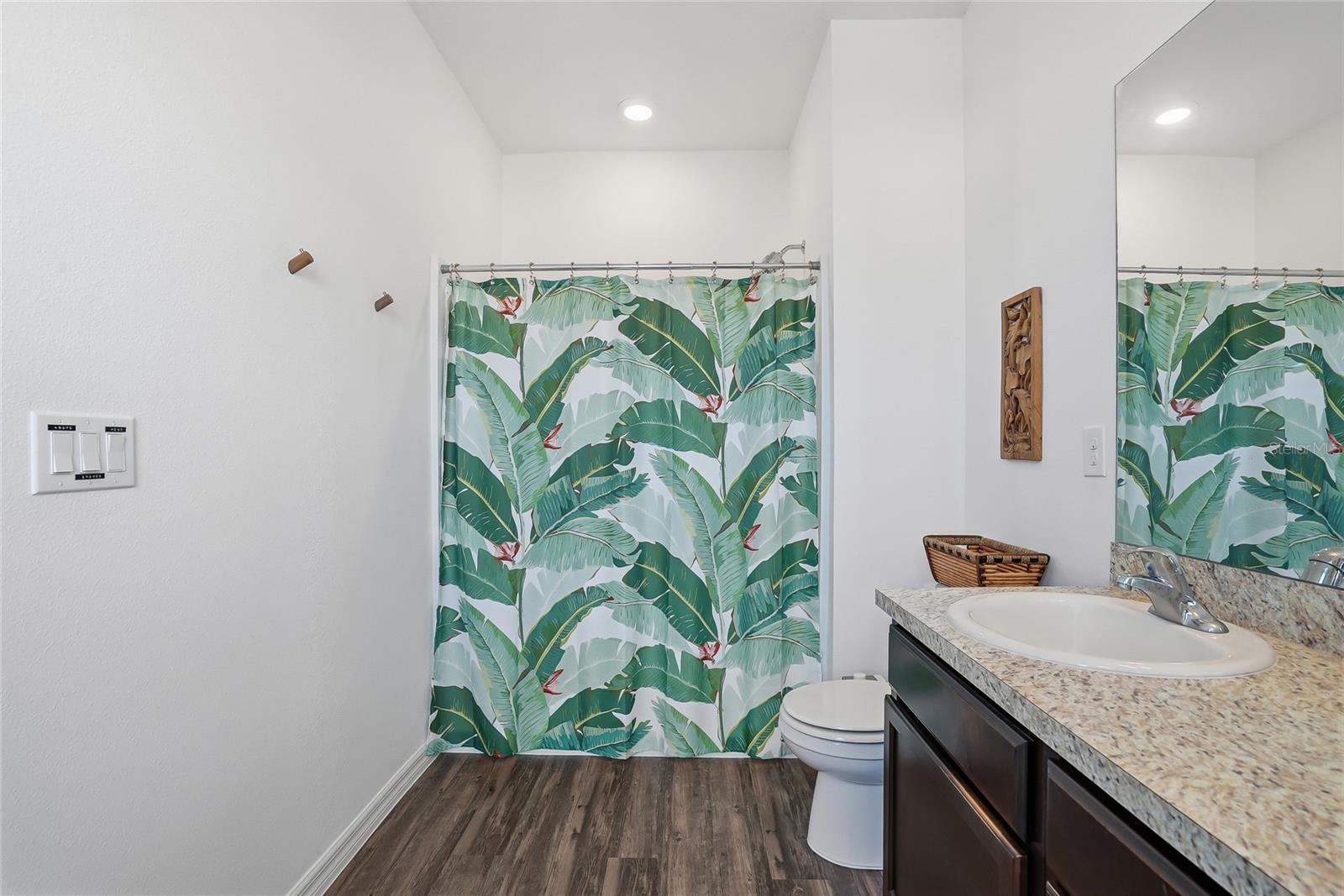 Image 40 of 58 For 5523 Yellowfin Court