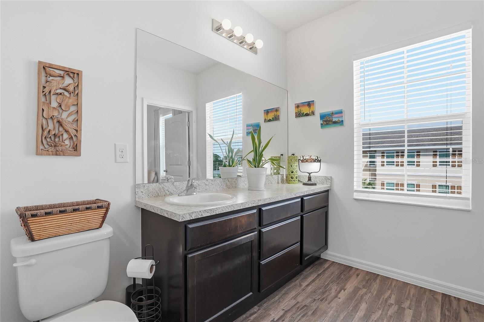 Image 41 of 58 For 5523 Yellowfin Court