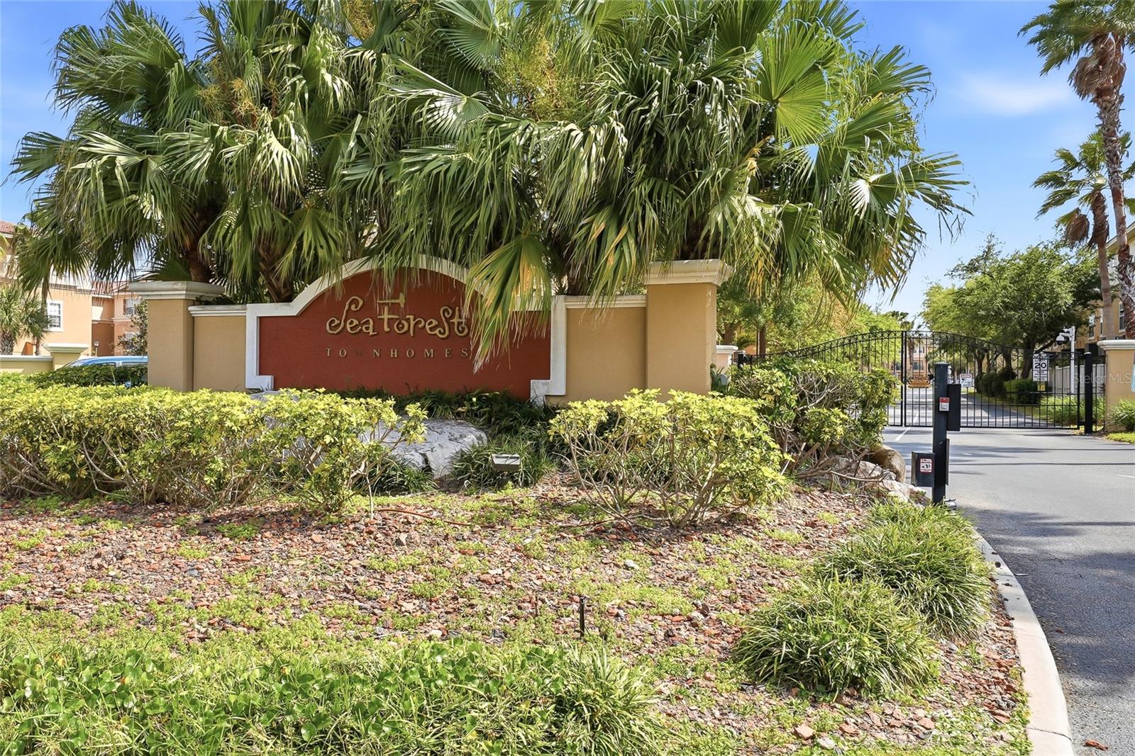 Image 43 of 58 For 5523 Yellowfin Court