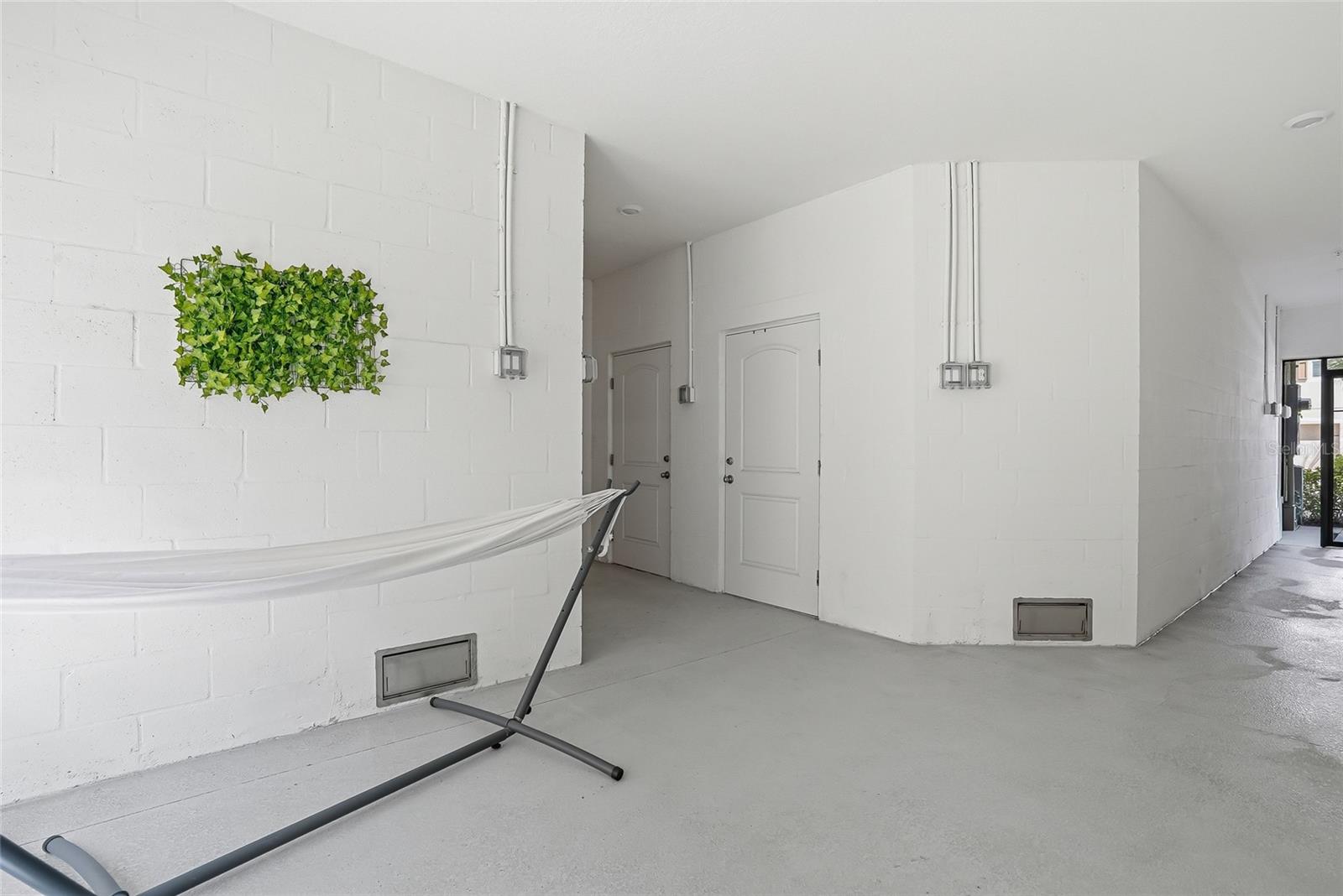 Image 8 of 58 For 5523 Yellowfin Court