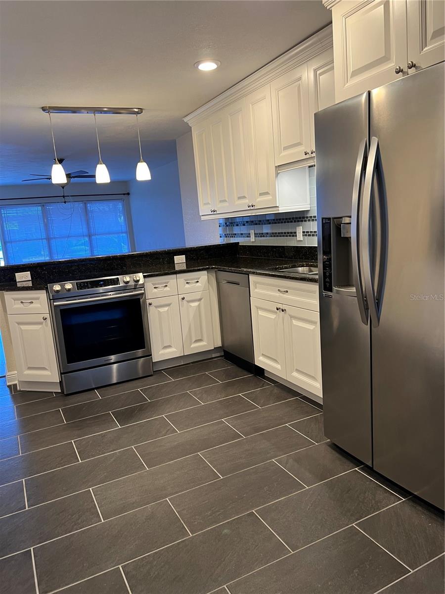 Image 5 of 14 For 4061 55th Way N 942