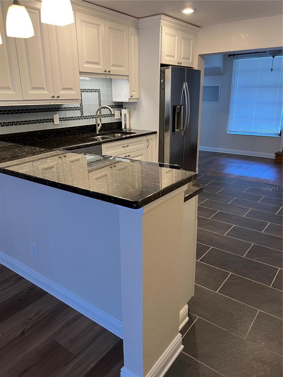 Image 6 of 14 For 4061 55th Way N 942