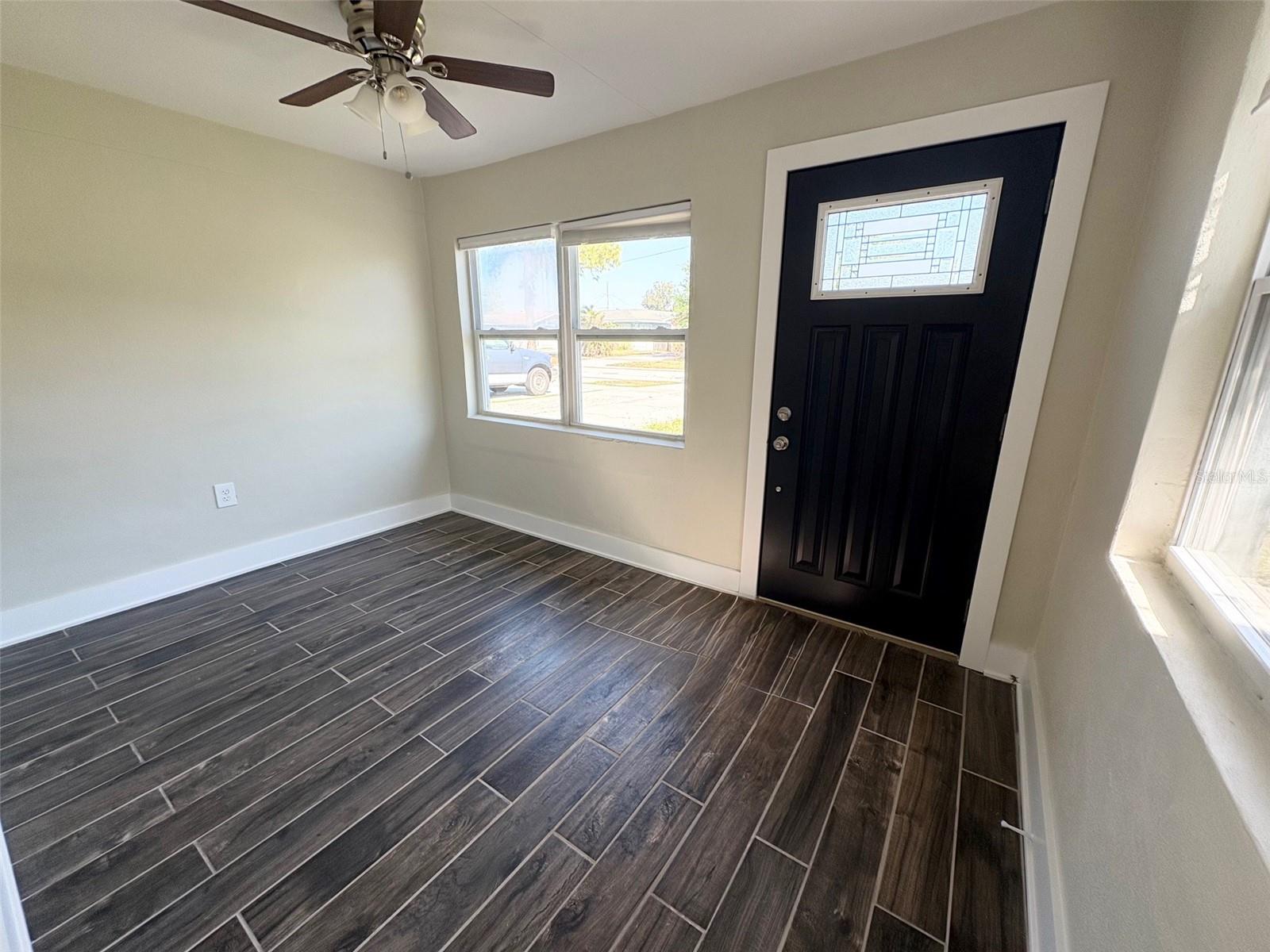 Image 2 of 30 For 736 86th Avenue N