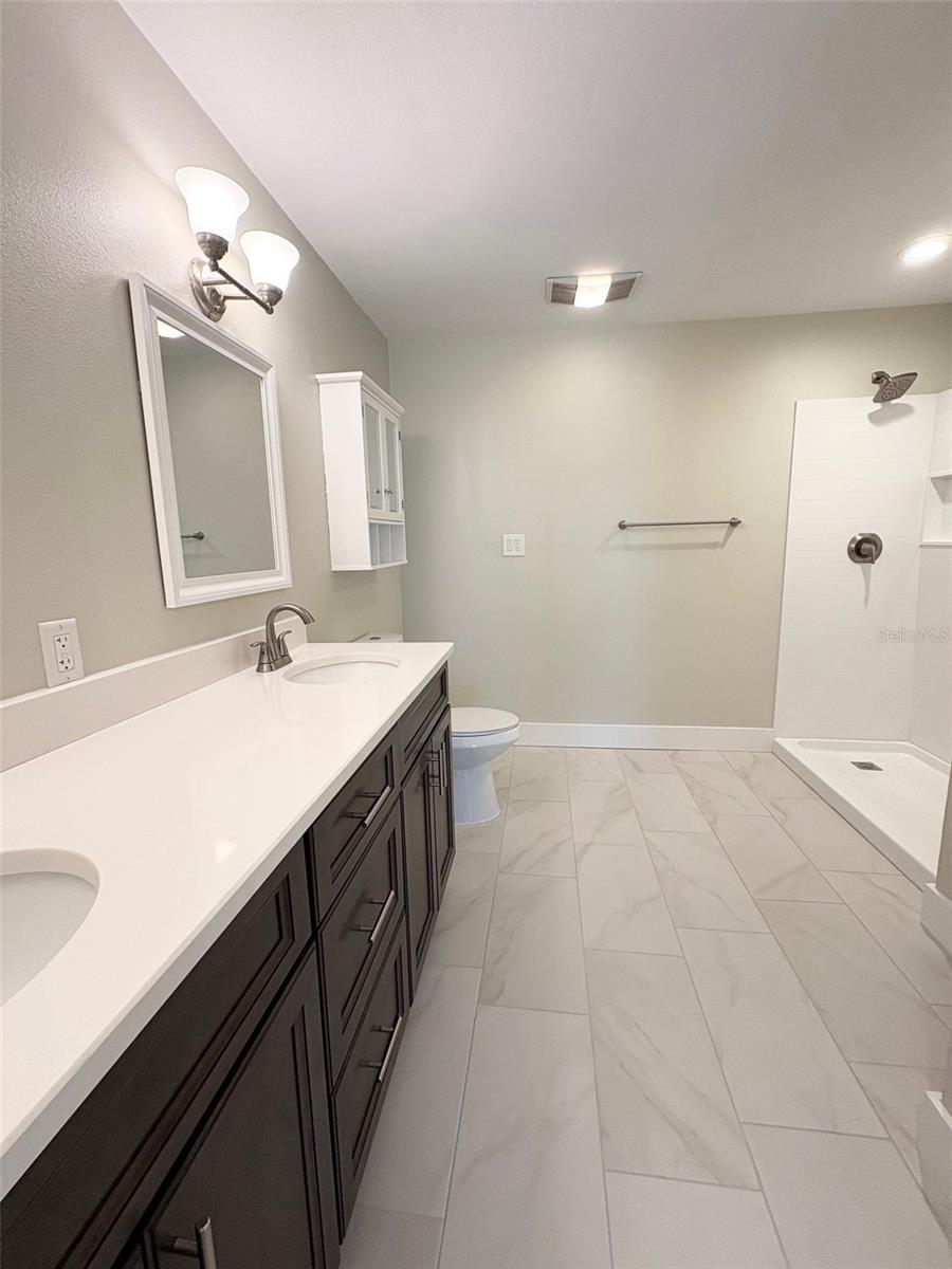 Image 21 of 30 For 736 86th Avenue N