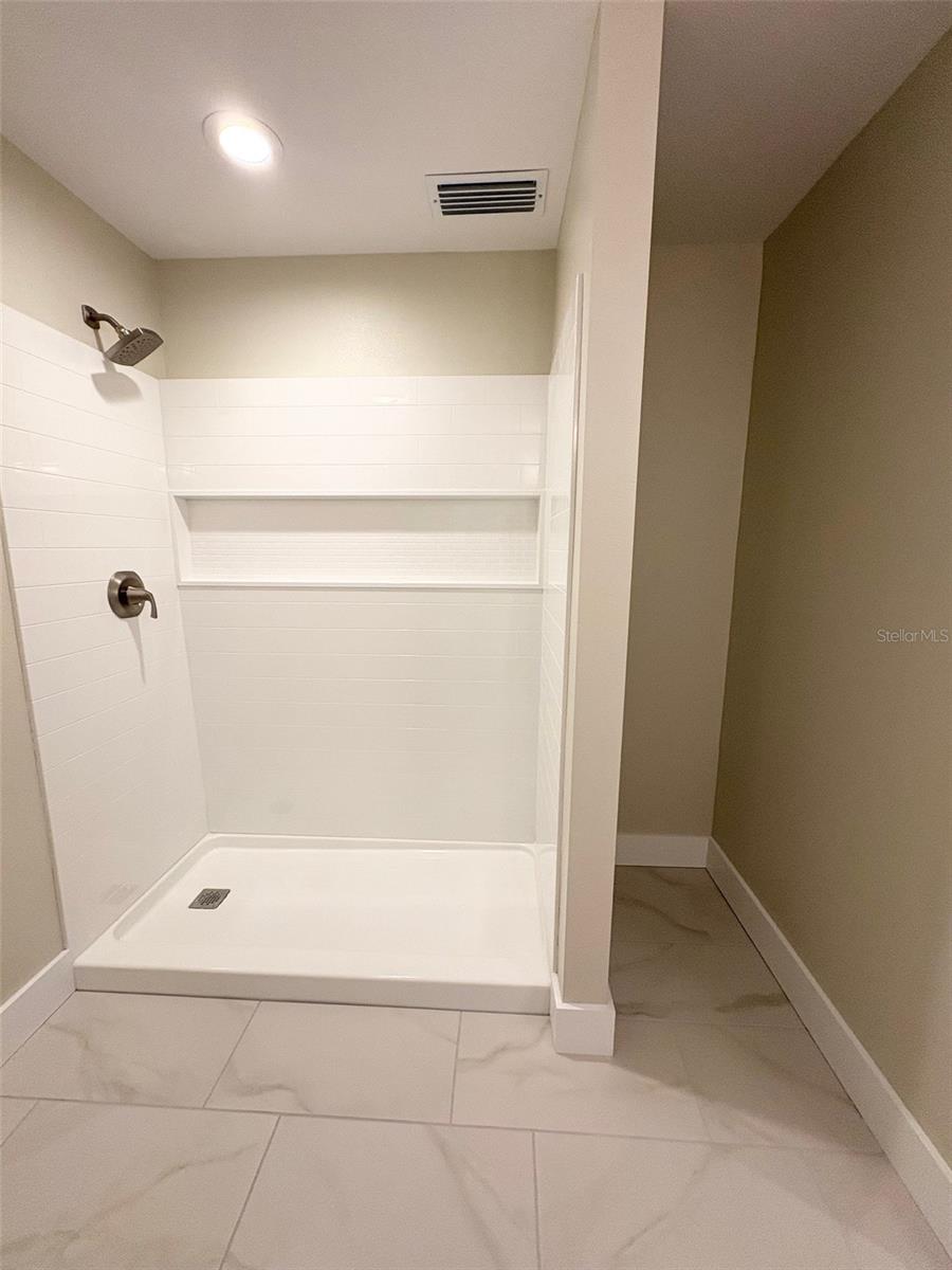 Image 25 of 30 For 736 86th Avenue N