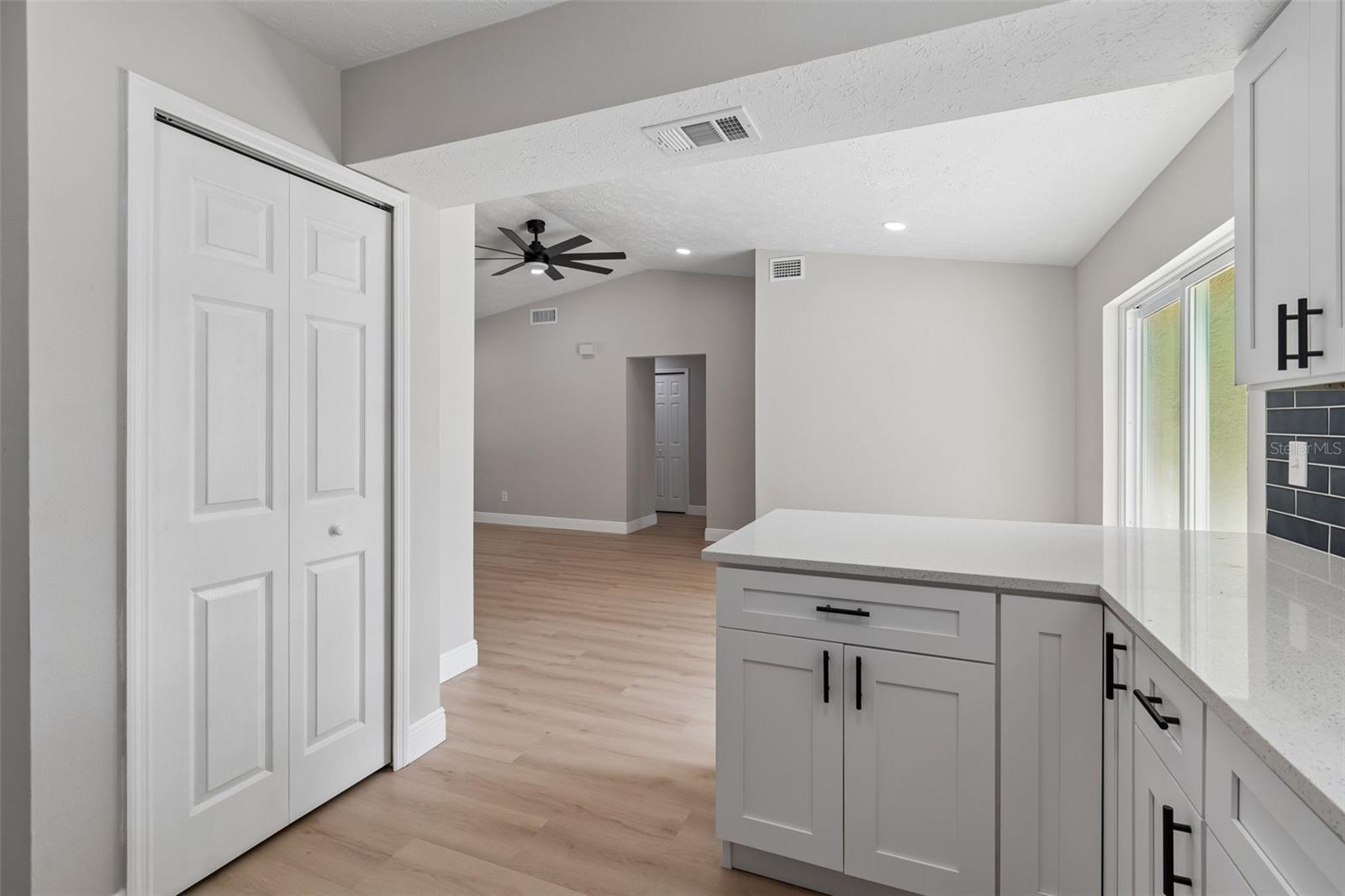 Image 20 of 63 For 5522 Pentail Circle