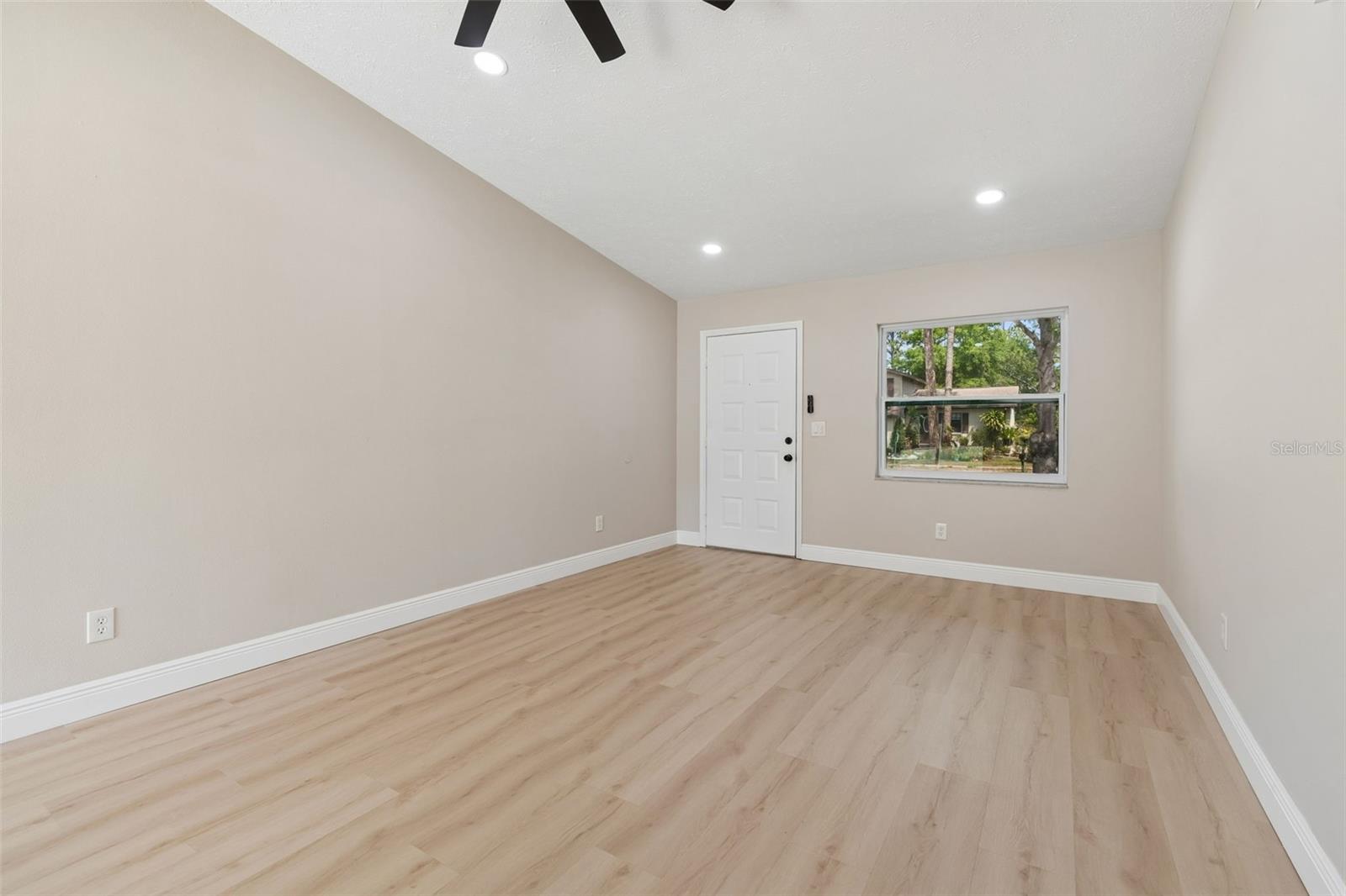 Image 9 of 63 For 5522 Pentail Circle