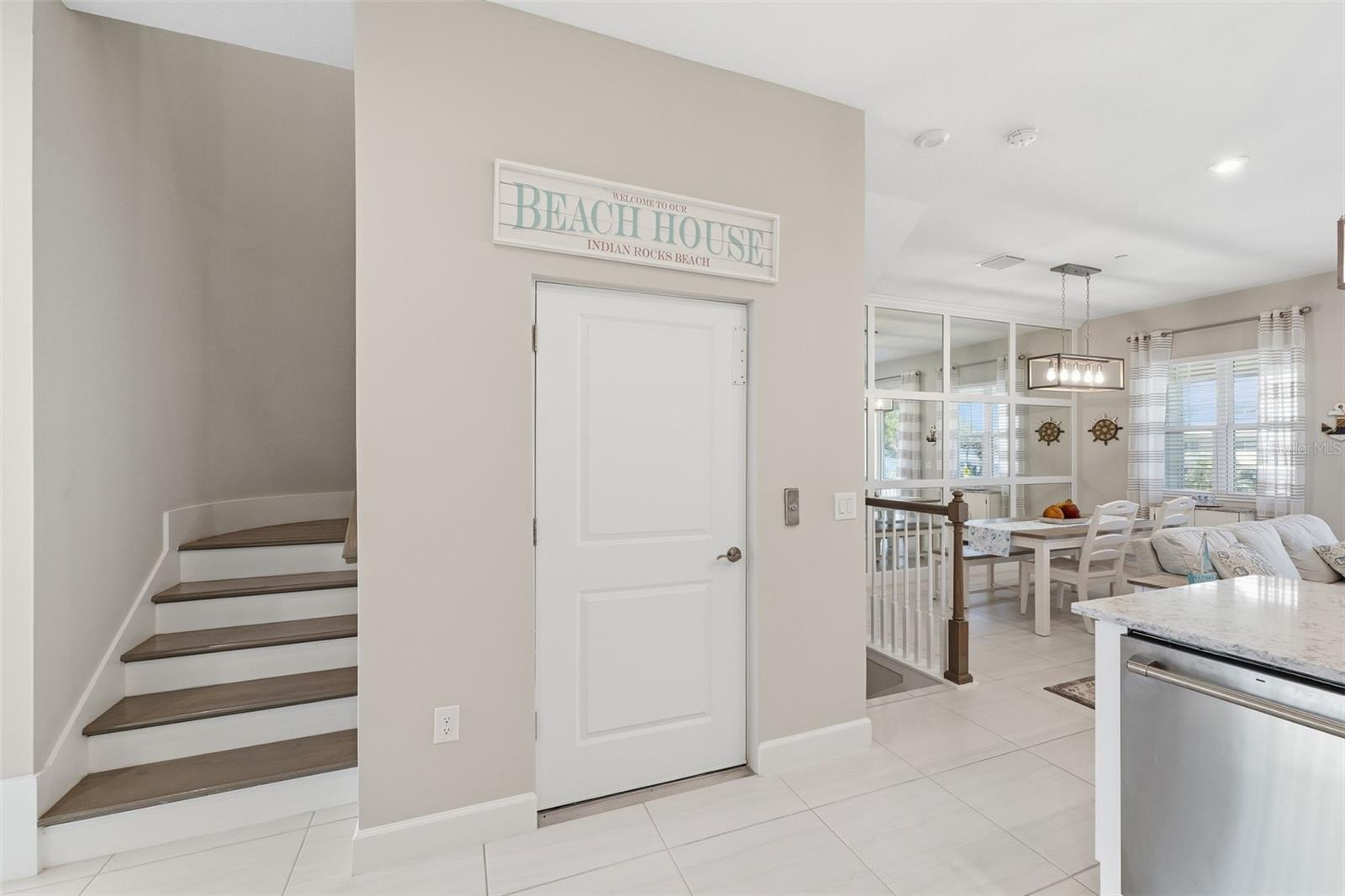 Image 10 of 59 For 2516 Coral Court