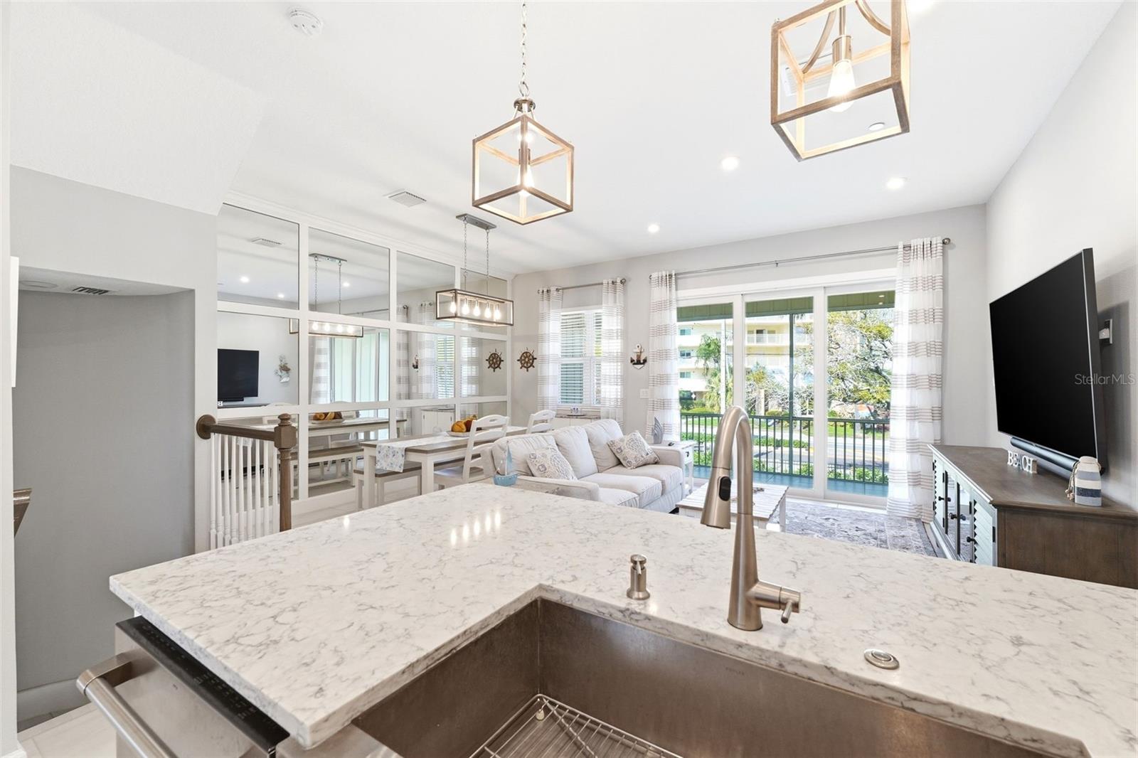 Image 20 of 59 For 2516 Coral Court