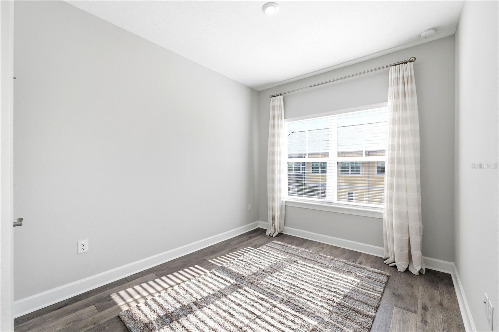 Image 29 of 59 For 2516 Coral Court