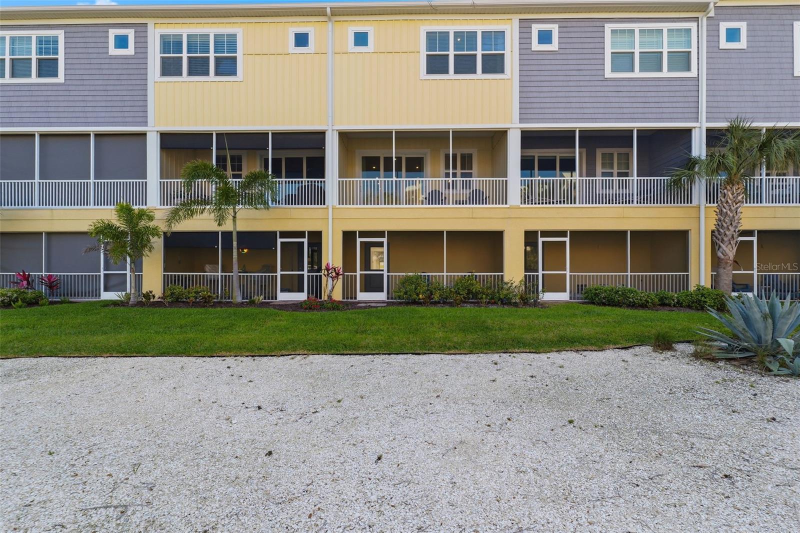 Image 47 of 59 For 2516 Coral Court