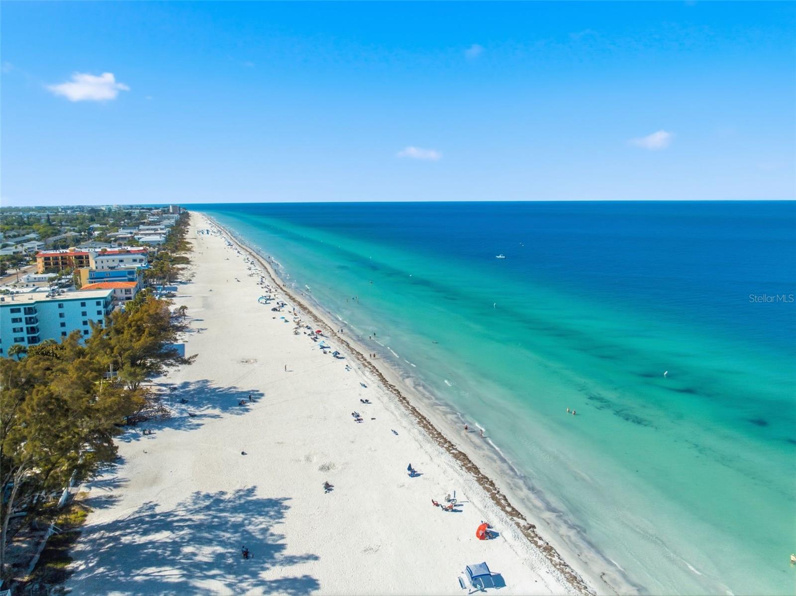 Image 5 of 59 For 2516 Coral Court