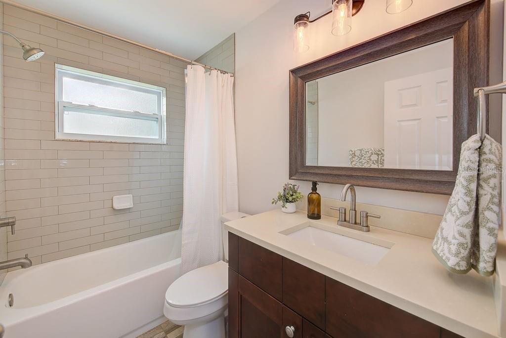 Image 15 of 16 For 2589 Sunny Breeze Avenue B