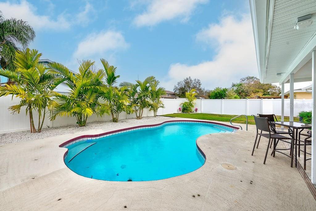 Image 3 of 16 For 2589 Sunny Breeze Avenue B