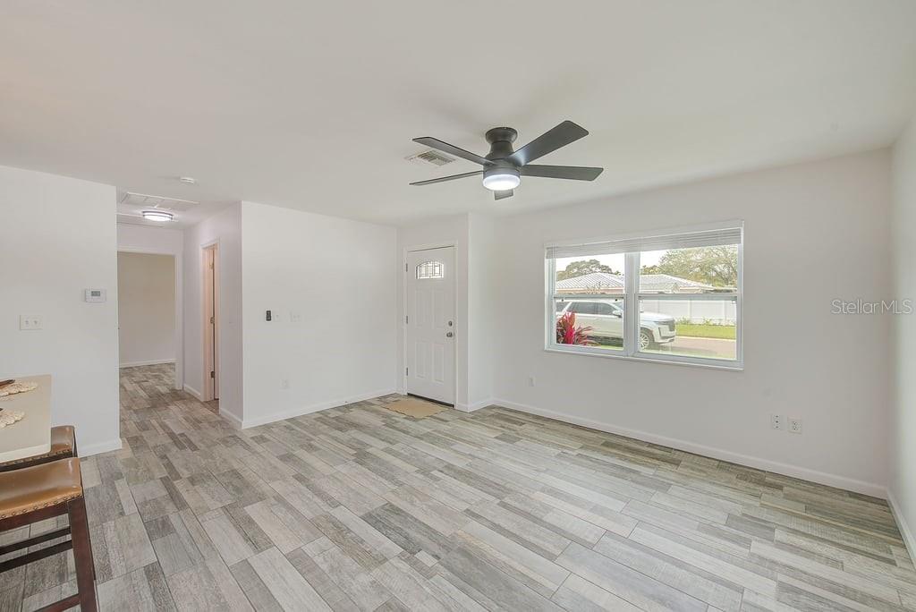 Image 7 of 16 For 2589 Sunny Breeze Avenue B