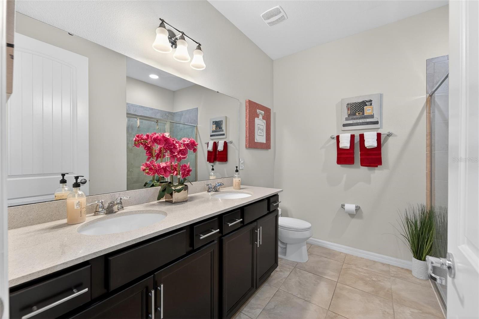 Image 40 of 98 For 13816 Galway Sand Road