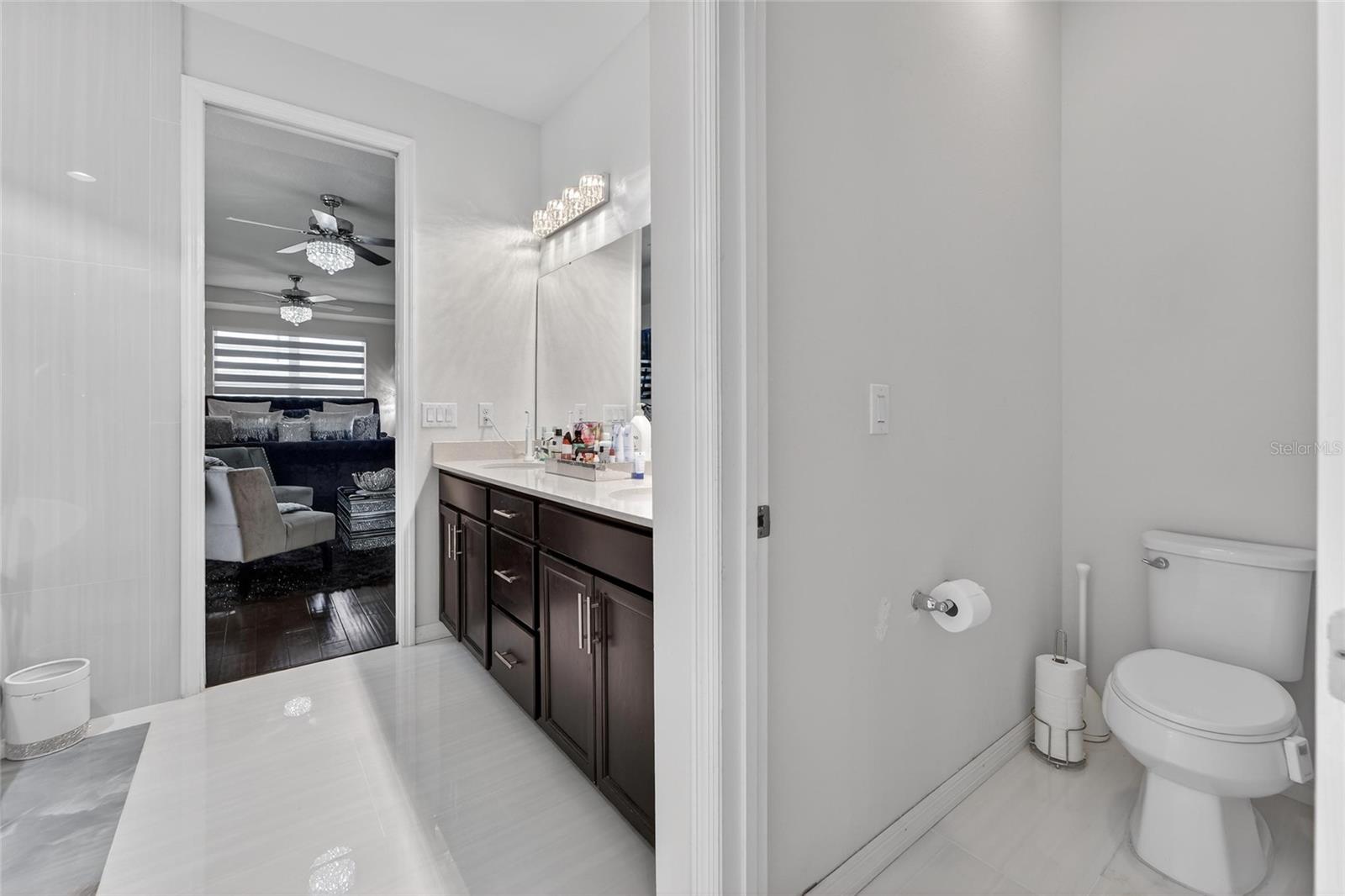 Image 73 of 98 For 13816 Galway Sand Road