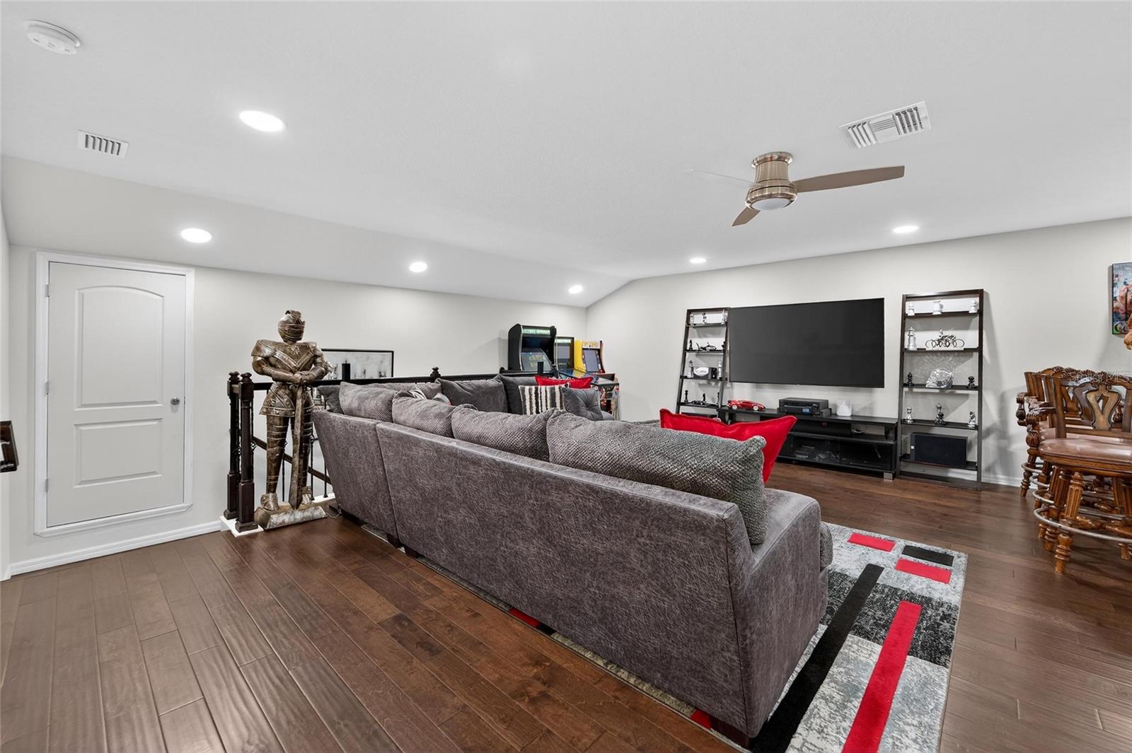 Image 77 of 98 For 13816 Galway Sand Road