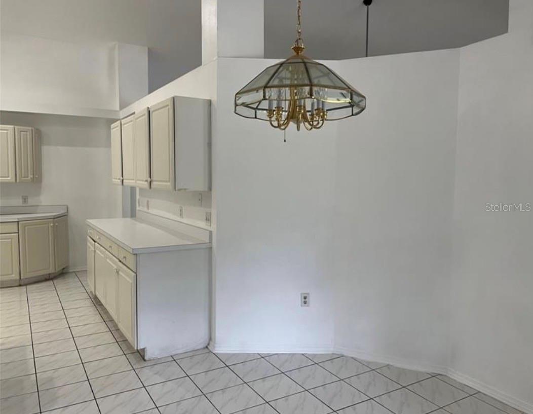 Image 10 of 10 For 3335 La Salle Avenue