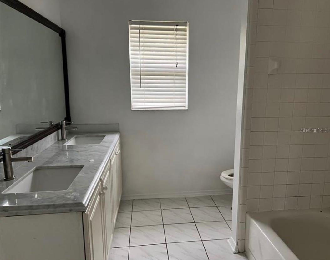 Image 7 of 10 For 3335 La Salle Avenue