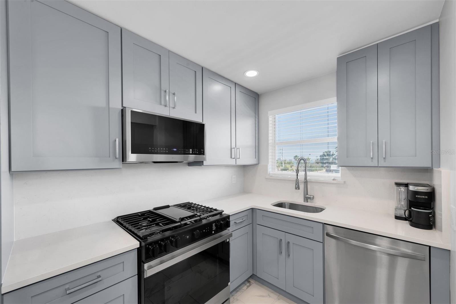 Image 4 of 43 For 3128 59th Street S 303