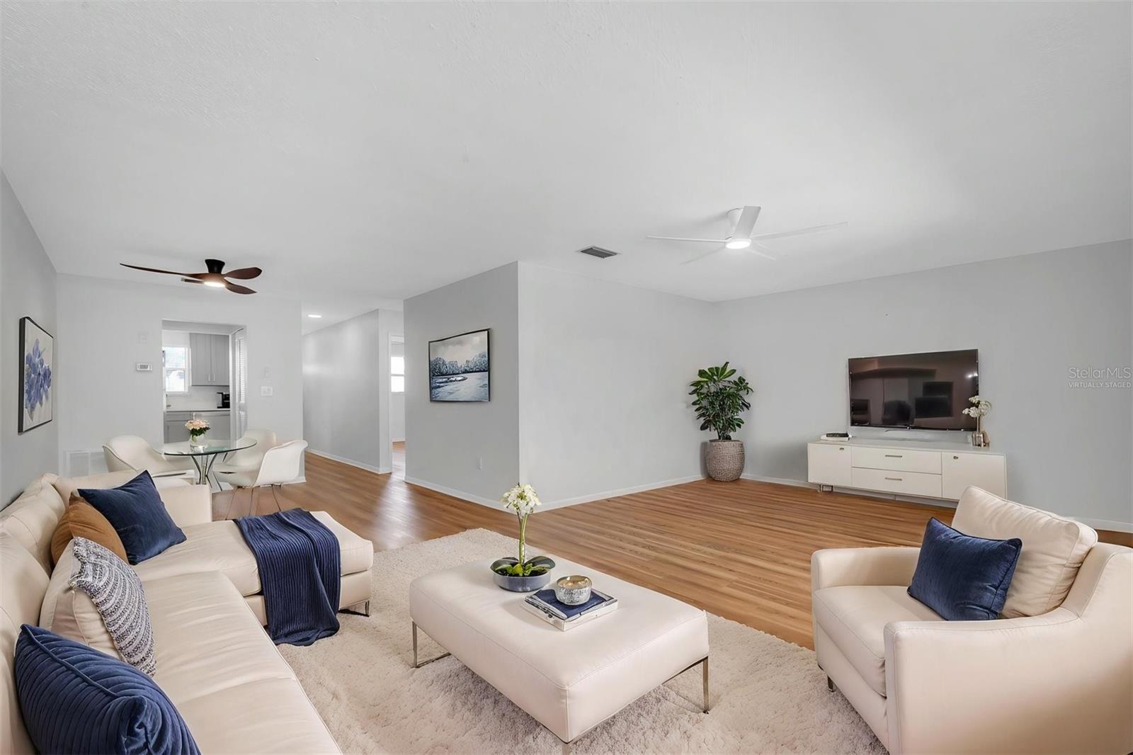 Image 7 of 43 For 3128 59th Street S 303