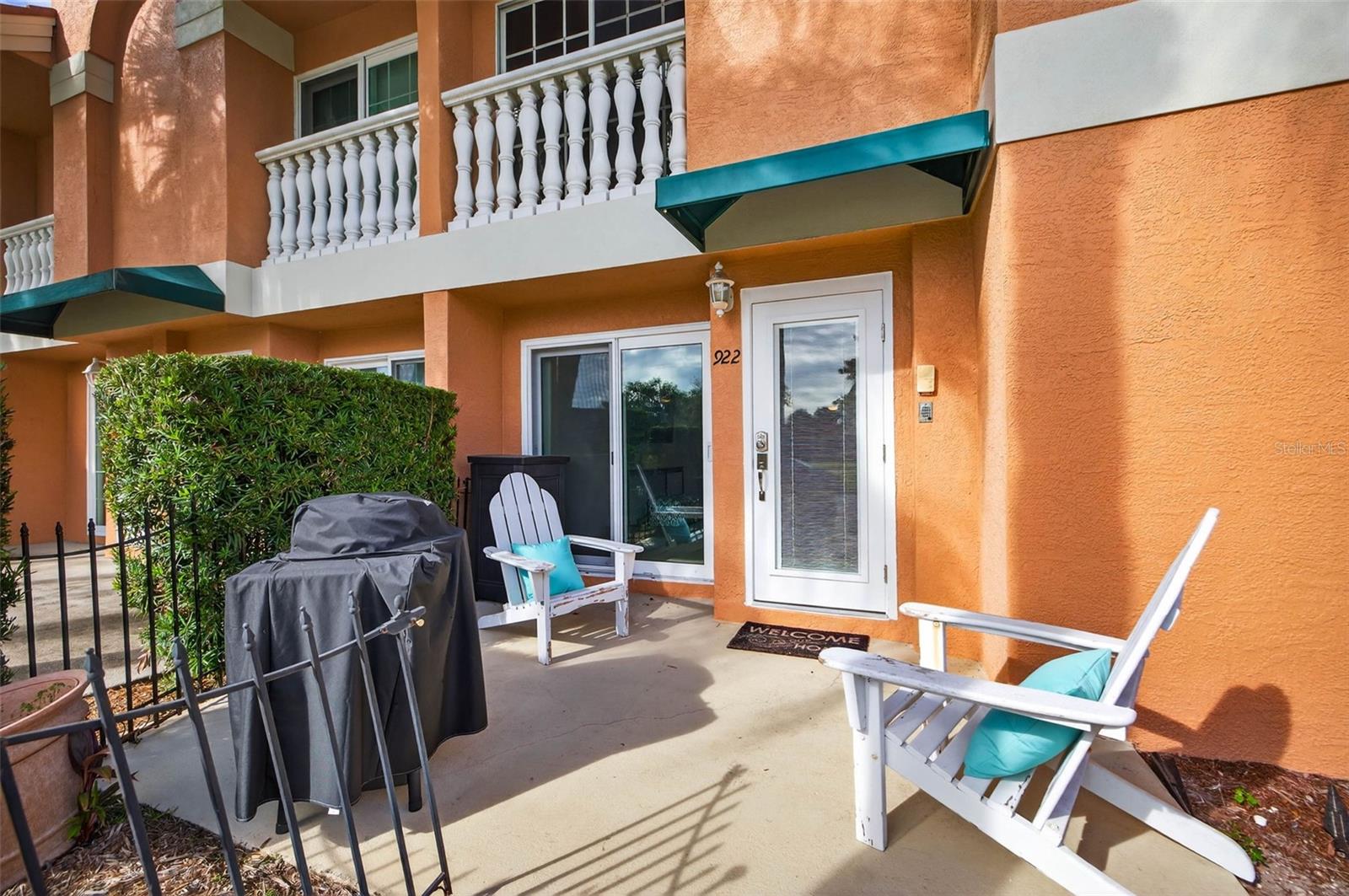 Image 4 of 26 For 922 Shore Drive Ne