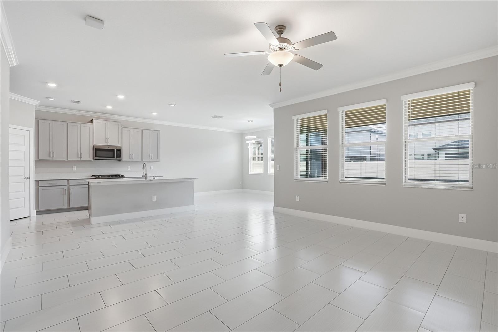 Image 20 of 61 For 8598 Campus Woods Way