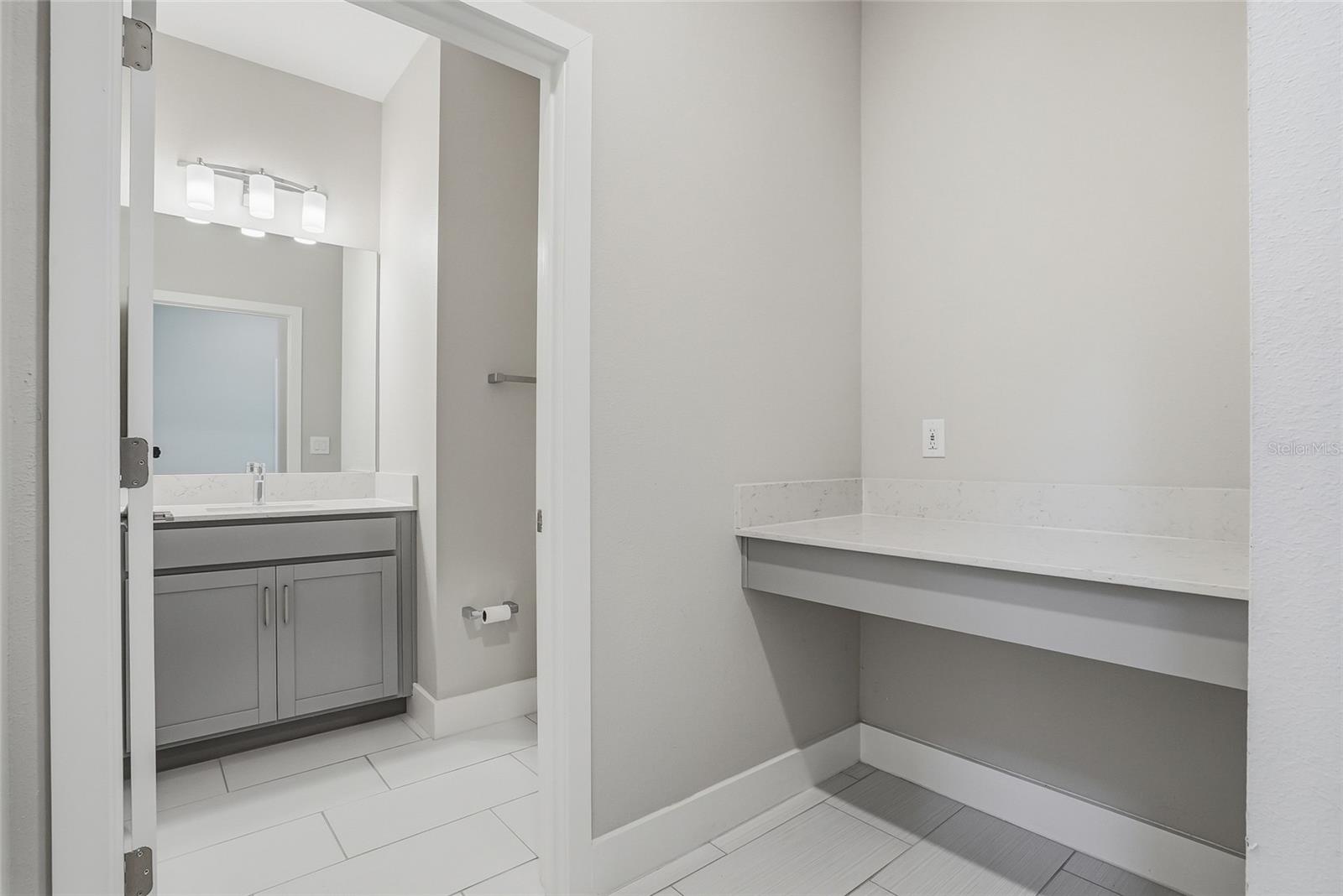 Image 29 of 61 For 8598 Campus Woods Way