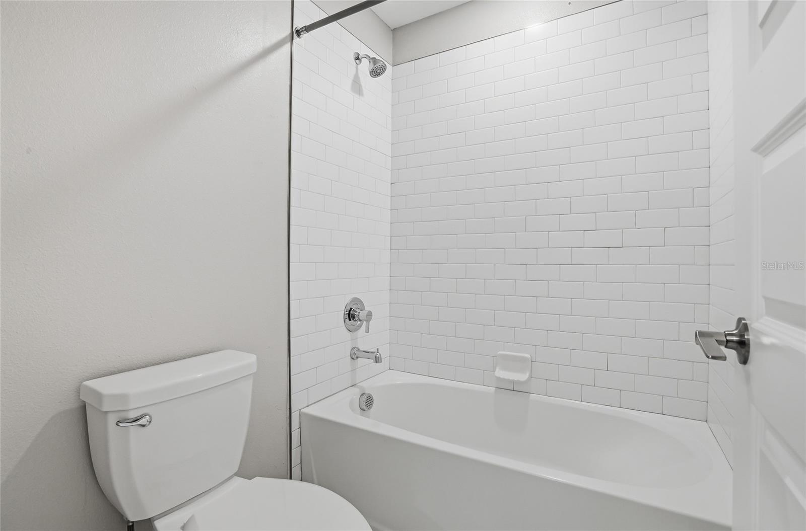 Image 45 of 61 For 8598 Campus Woods Way