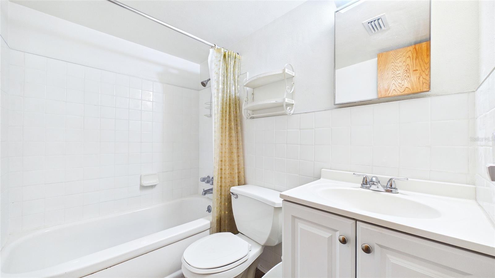 Image 8 of 12 For 5664 40th Terrace N 428