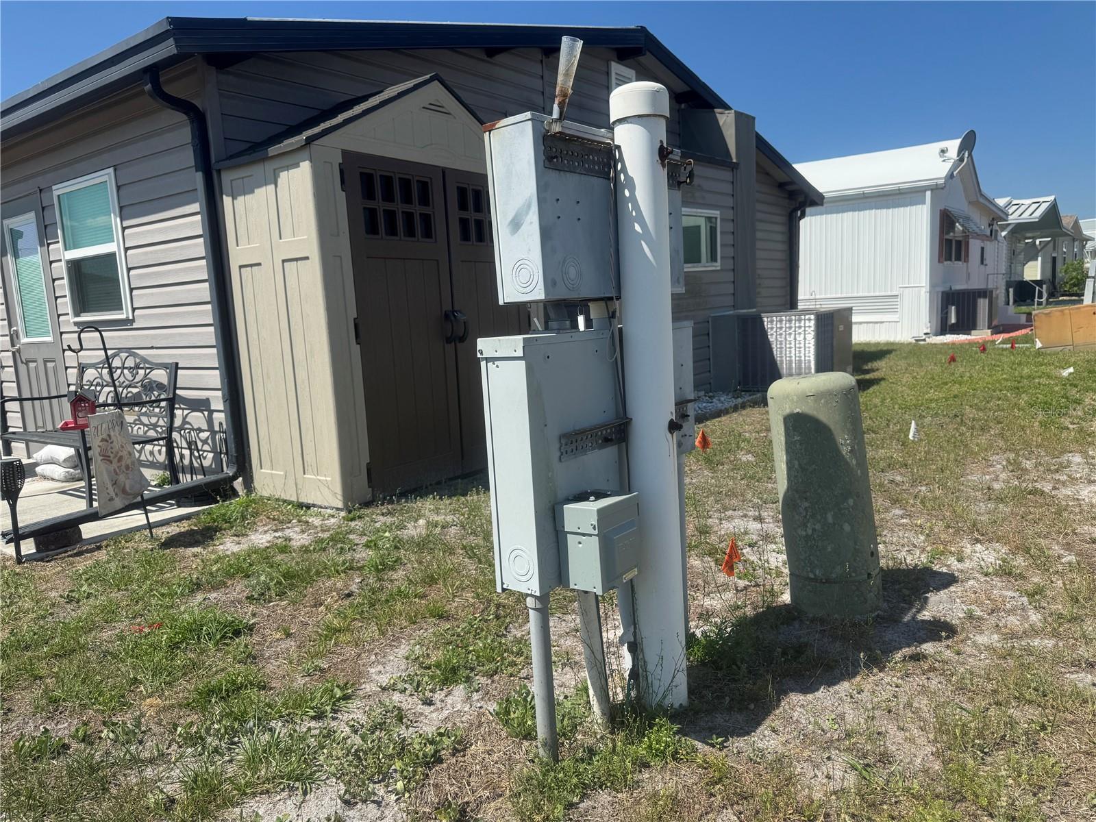 Image 7 of 22 For 4839 Baker Avenue 192