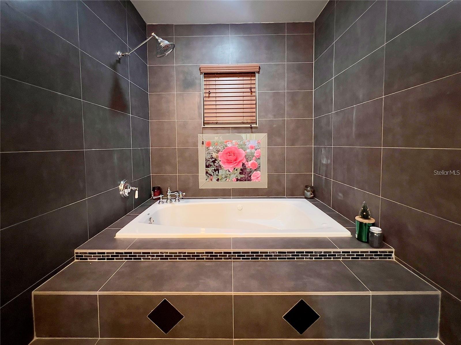 Image 10 of 58 For 3900 Reaves Road