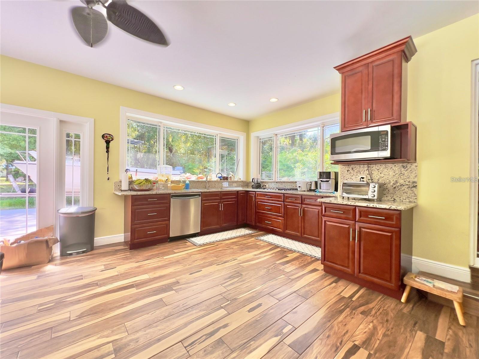 Image 24 of 58 For 3900 Reaves Road