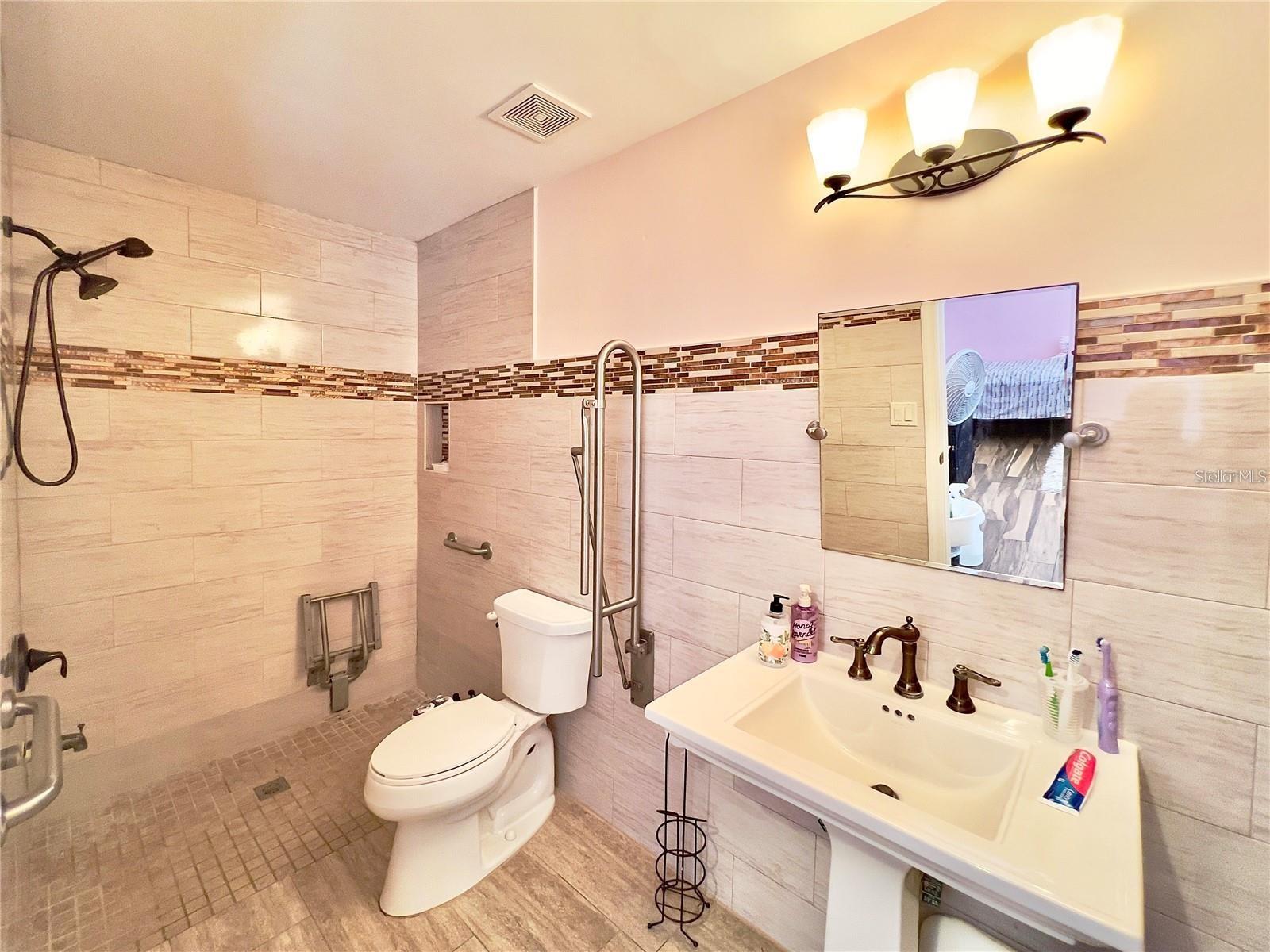 Image 30 of 58 For 3900 Reaves Road