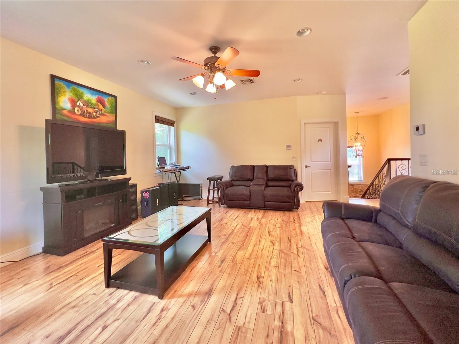 Image 50 of 58 For 3900 Reaves Road