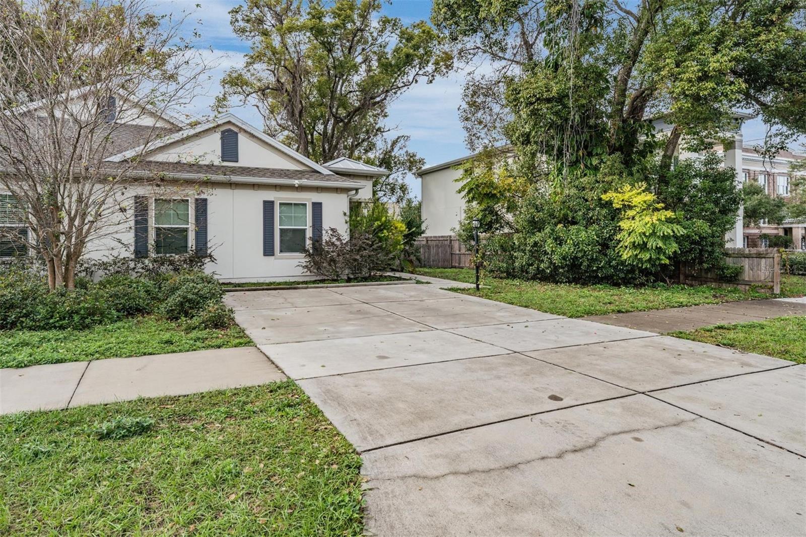Details for 2604 Highland Avenue B, TAMPA, FL 33602