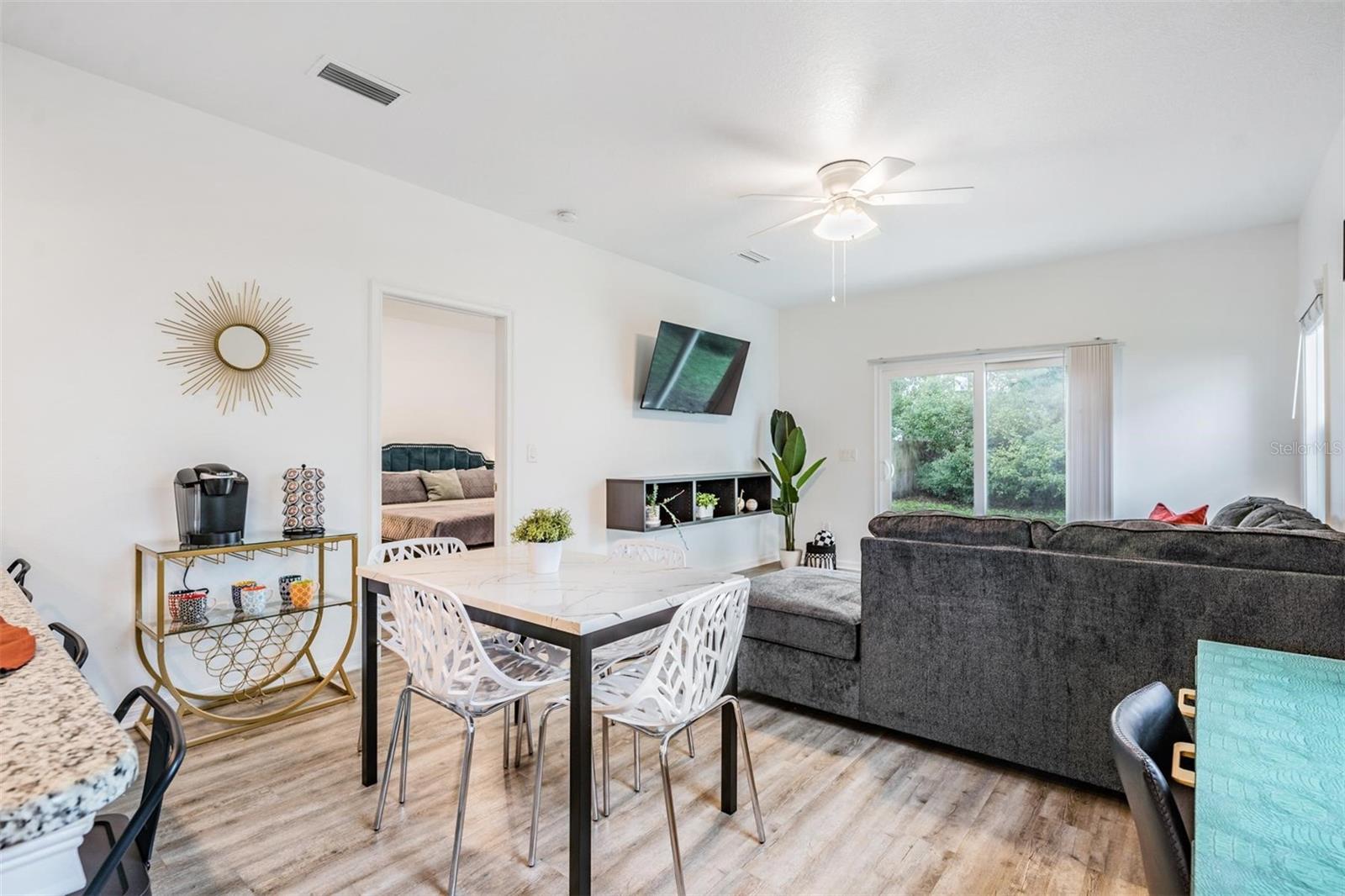 Image 11 of 36 For 2604 Highland Avenue B